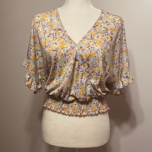Melloday | Floral Surplice Ruffle Sleeve Top Size Medium